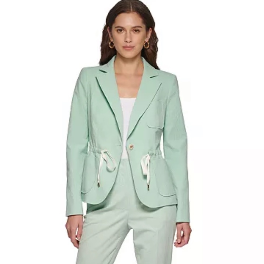 Beautiful DKNY mint green blazer